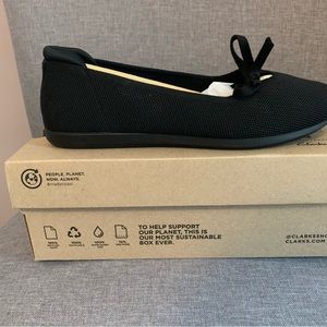 Clarks Black Carly Hope Ballet Flats - Size 8.5